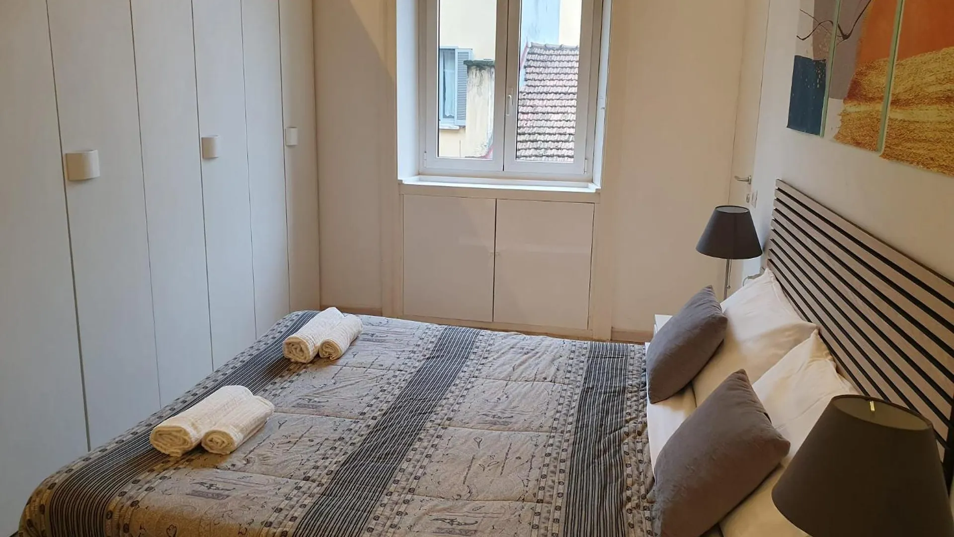 Appartement Your Spacious & Lovely Home -4 Queen Bed- Milaan