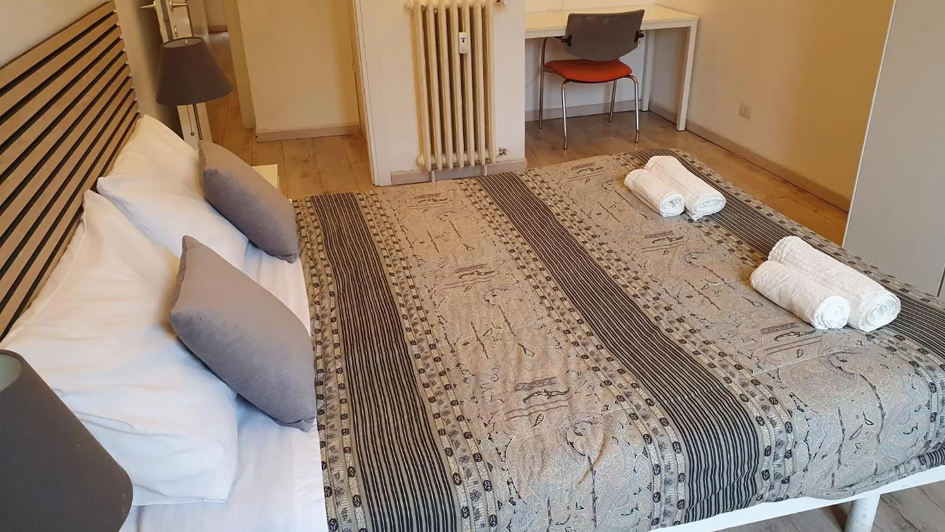 Your Spacious & Lovely Home -4 Queen Bed- 米兰 意大利